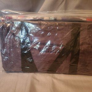 31 Medium Utility Tote in Charcoal Crosshatch